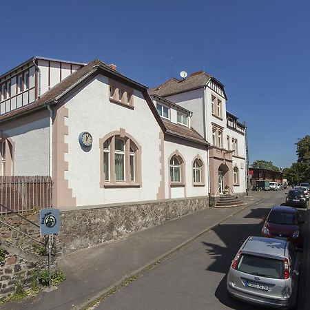 Pension Lok-Inn Walluf Exteriör bild