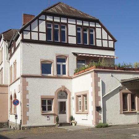 Pension Lok-Inn Walluf Exteriör bild
